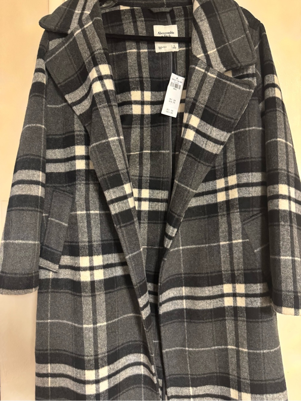 Abercrombie & Fitch Gray Plaid Belted Robe Coat - Picture 2 of 3